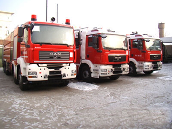 消防車(chē)進(jìn)口報關(guān)1_副本.jpg